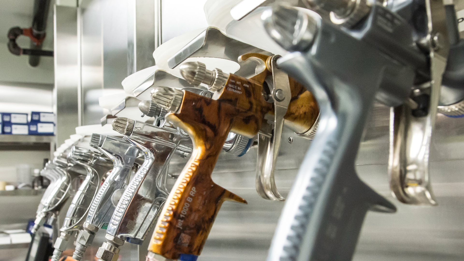 ACCREDITATIONS Kavia AutobodyKavia Autobody